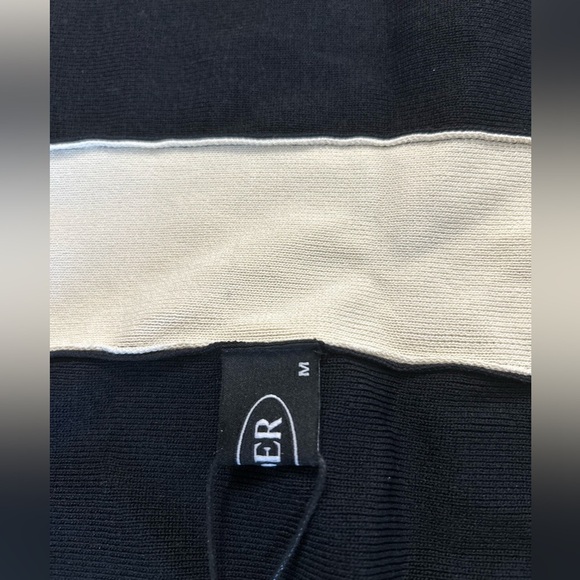 CIDER Bandeu Black and White Striped tube top
Monochrome minimalist - Picture 7 of 11